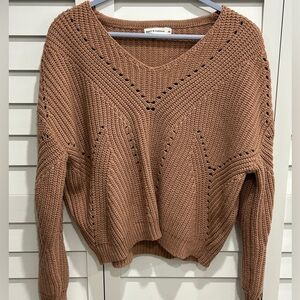 Like New moon & madison Women's V-Neck Sweater in Warm Brown